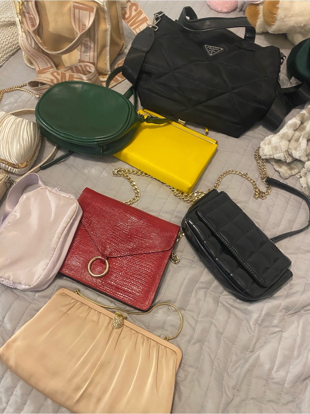 Lot of 10 handbags and purses muiltple brands